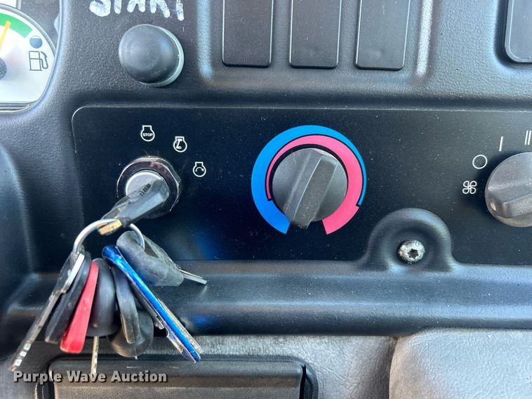 image for item DO7513 2010 Caterpillar  730 haul truck