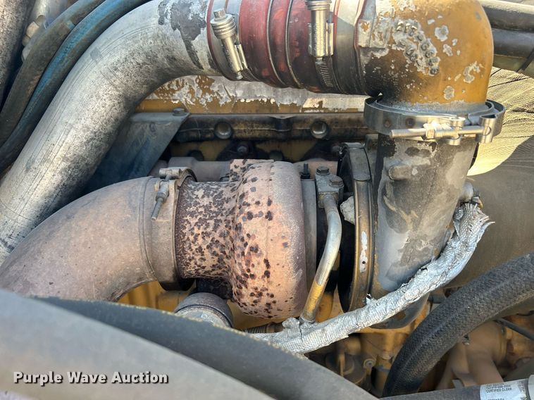 image for item DO7513 2010 Caterpillar  730 haul truck