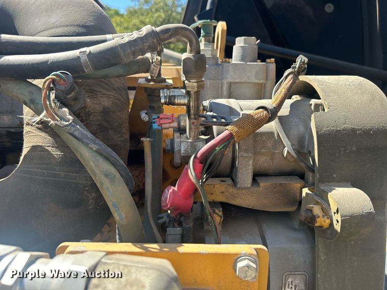 image for item DO7513 2010 Caterpillar  730 haul truck