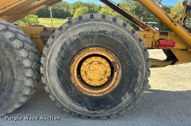 image for item DO7513 2010 Caterpillar  730 haul truck