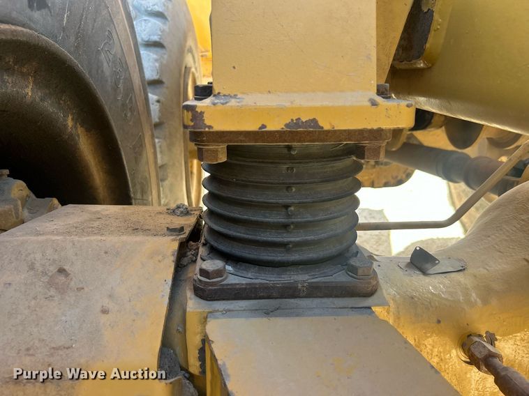 image for item DO7513 2010 Caterpillar  730 haul truck