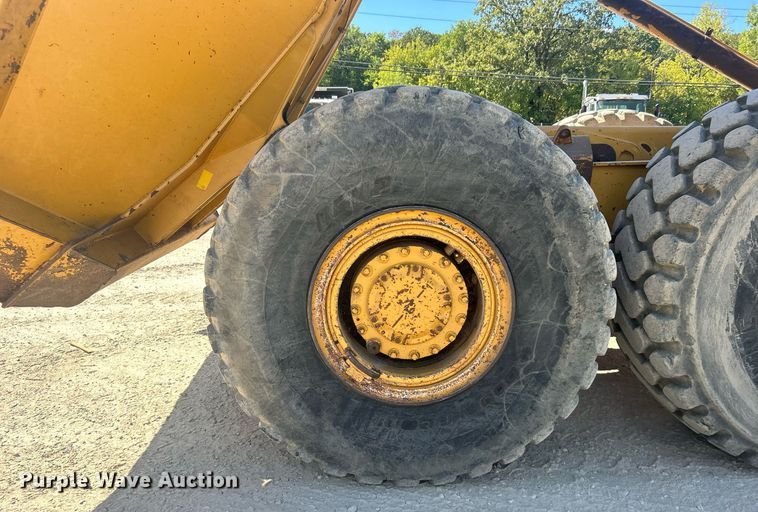 image for item DO7513 2010 Caterpillar  730 haul truck