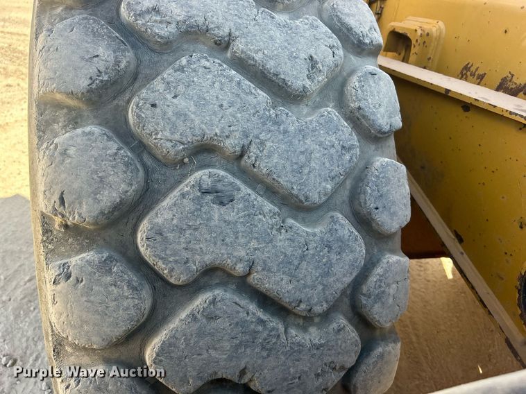 image for item DO7513 2010 Caterpillar  730 haul truck