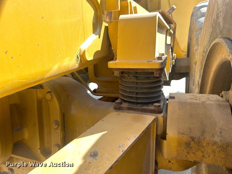 image for item DO7513 2010 Caterpillar  730 haul truck