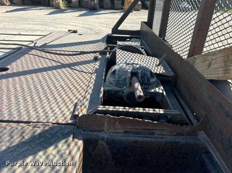 image for item DO7514 2001 Trail-Eze DHT7048 drop deck hydraulic tail equipment trailer