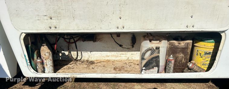 image for item DO7549 2007 International  4300 wireline truck