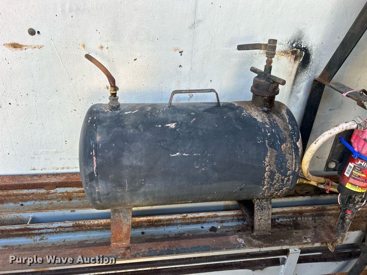 image for item DO7549 2007 International  4300 wireline truck