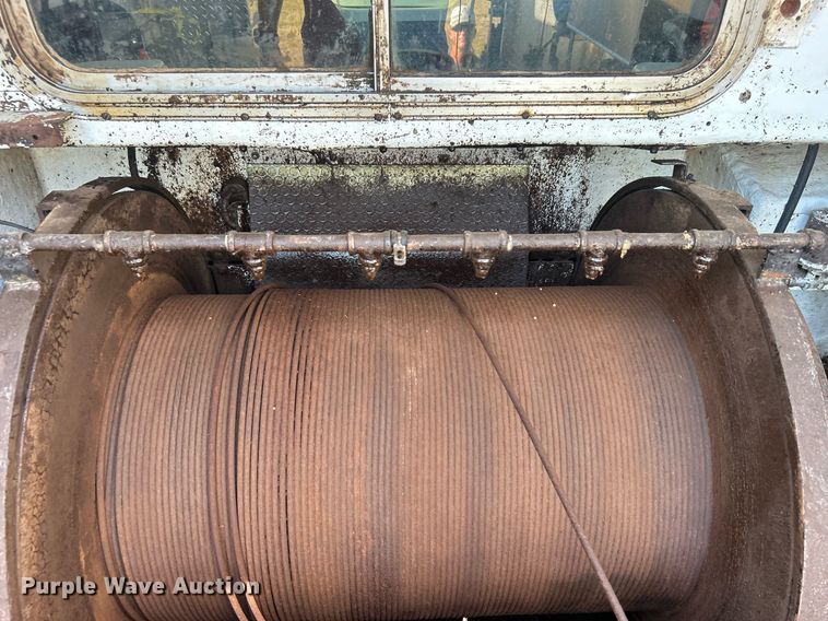 image for item DO7549 2007 International  4300 wireline truck