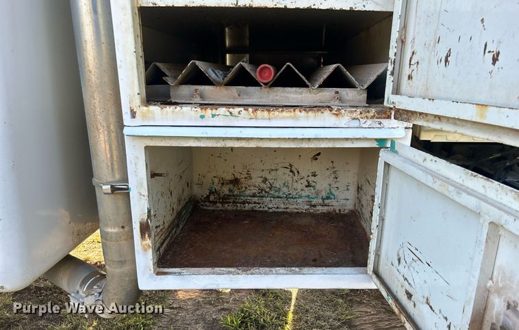 image for item DO7549 2007 International  4300 wireline truck