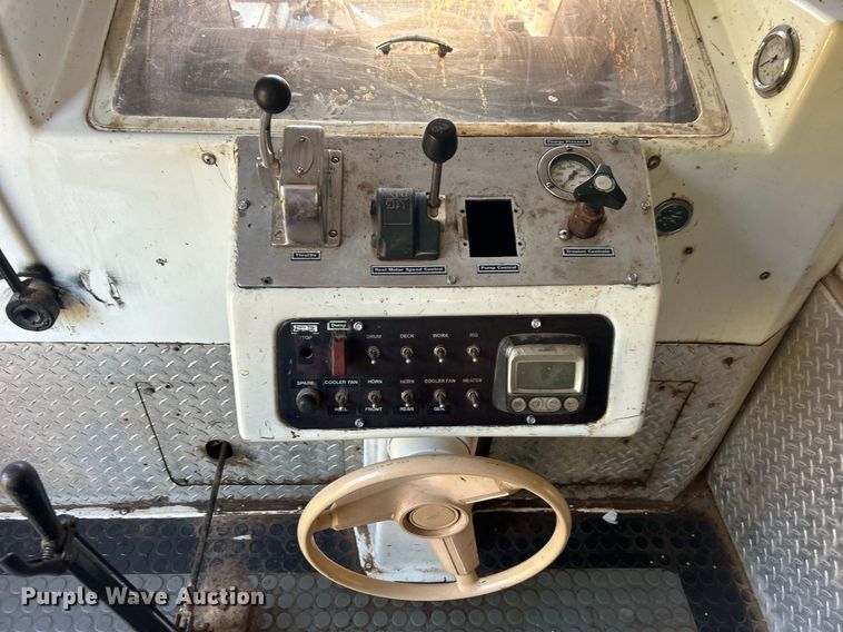 image for item DO7549 2007 International  4300 wireline truck