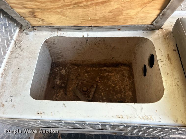 image for item DO7549 2007 International  4300 wireline truck