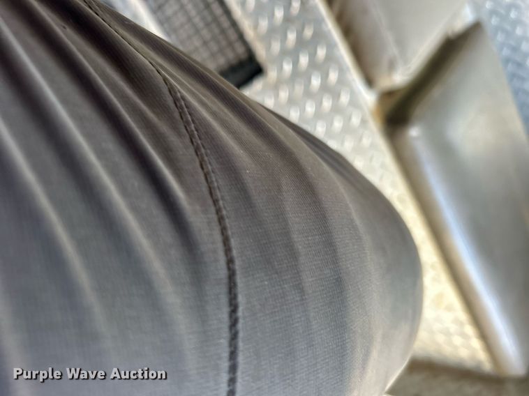 image for item DO7549 2007 International  4300 wireline truck