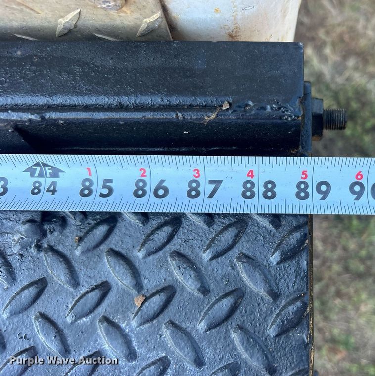 image for item DO7549 2007 International  4300 wireline truck