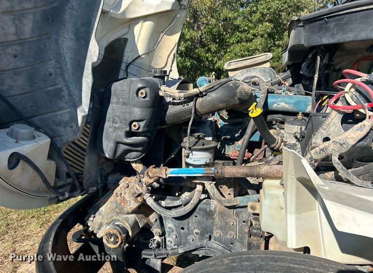 image for item DO7549 2007 International  4300 wireline truck