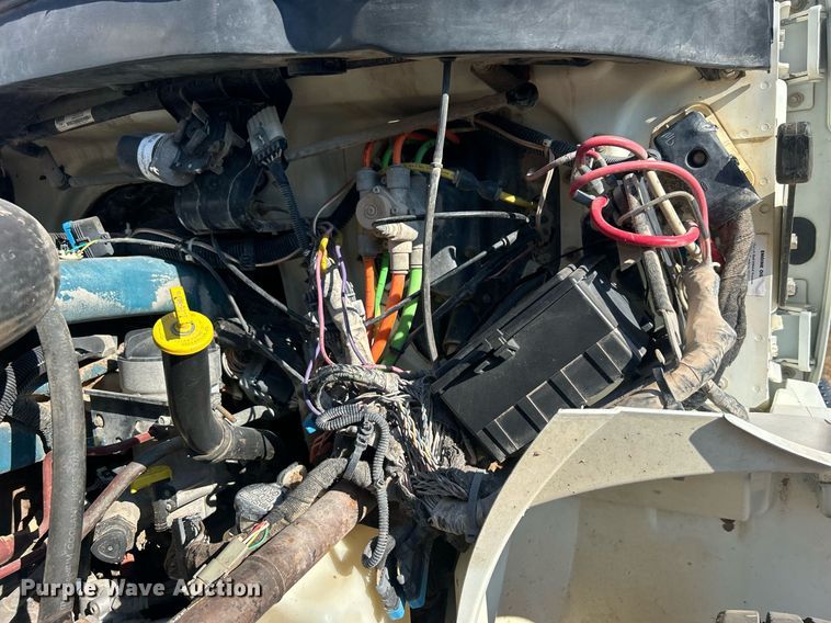 image for item DO7549 2007 International  4300 wireline truck