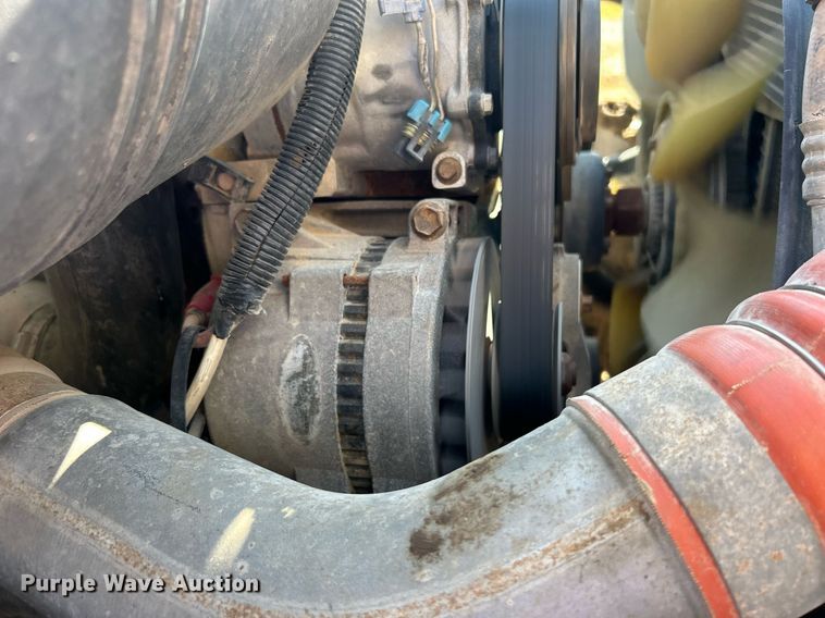 image for item DO7549 2007 International  4300 wireline truck