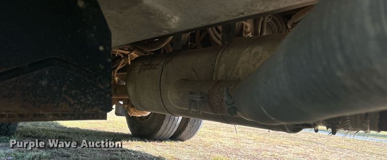 image for item DO7549 2007 International  4300 wireline truck