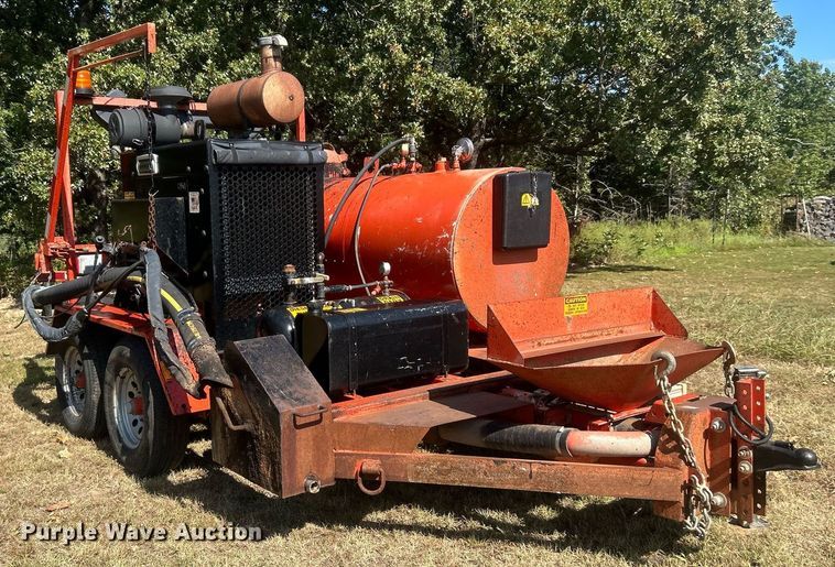 image for item DO7553 2017 DuraCo DuraPatcher P2 spray injection pothole patcher