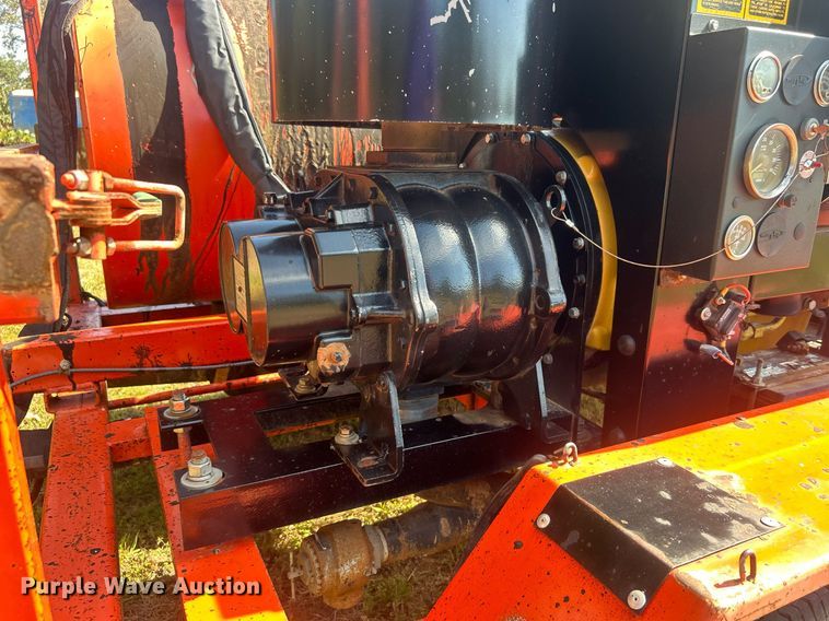 image for item DO7553 2017 DuraCo DuraPatcher P2 spray injection pothole patcher