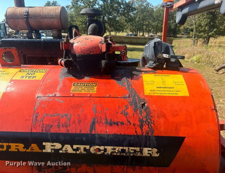 image for item DO7553 2017 DuraCo DuraPatcher P2 spray injection pothole patcher