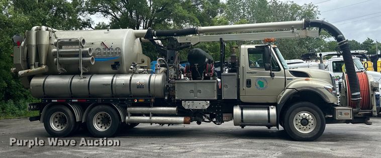 image for item DP8419 2012 International  7500 sewer jetter truck