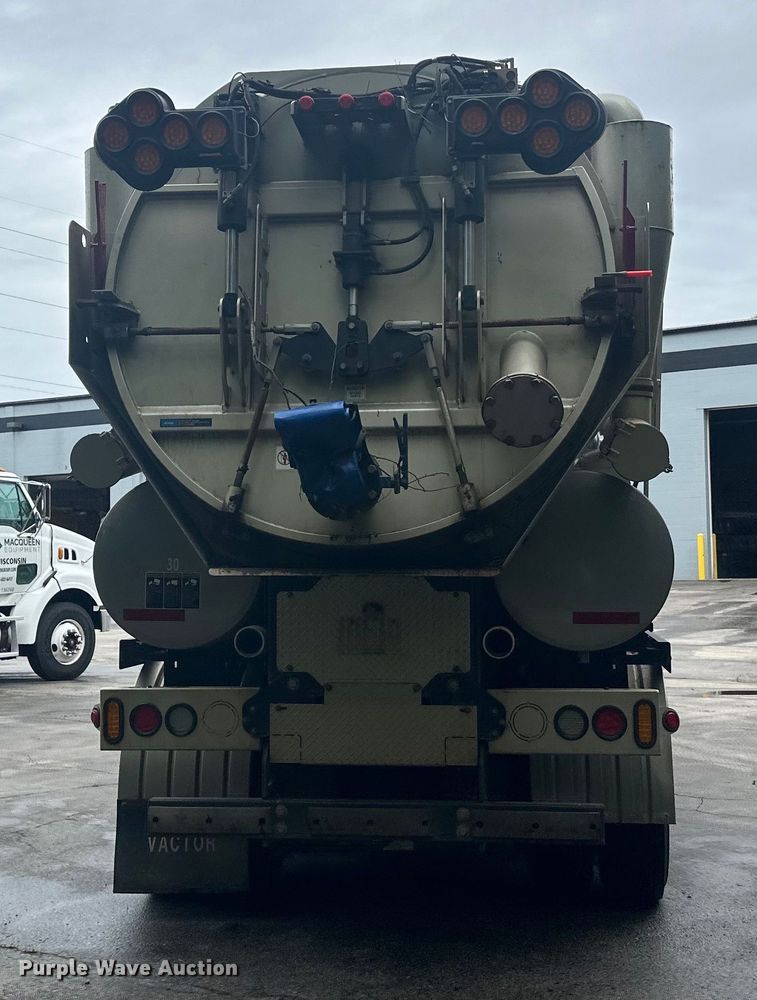 image for item DP8419 2012 International  7500 sewer jetter truck