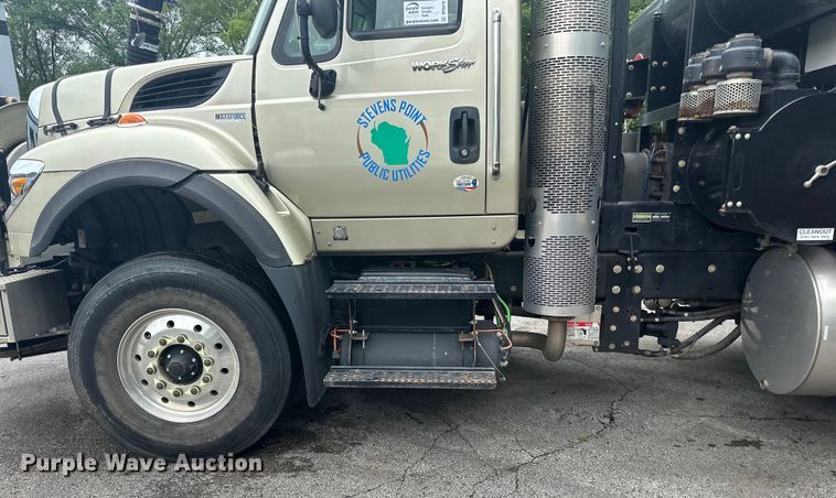 image for item DP8419 2012 International  7500 sewer jetter truck