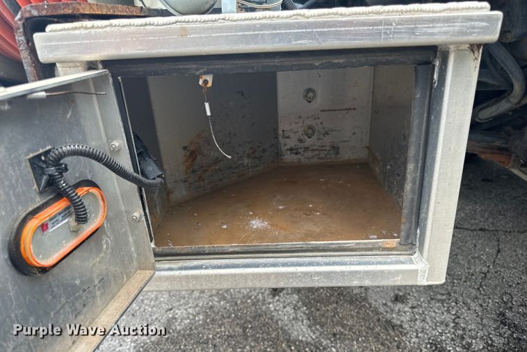 image for item DP8419 2012 International  7500 sewer jetter truck