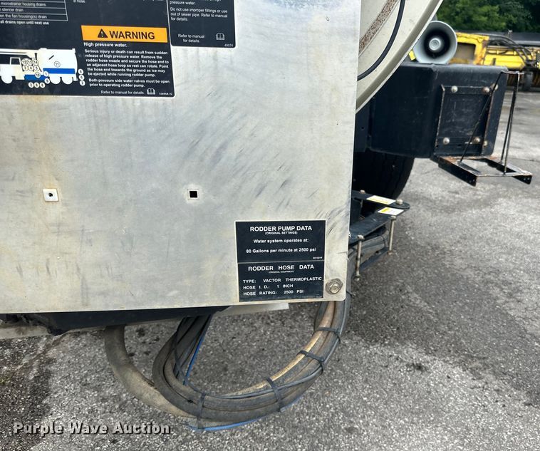 image for item DP8419 2012 International  7500 sewer jetter truck