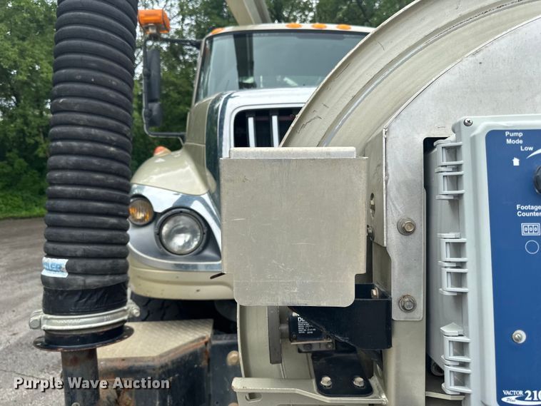 image for item DP8419 2012 International  7500 sewer jetter truck