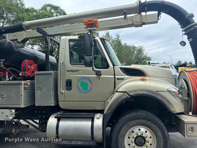 image for item DP8419 2012 International  7500 sewer jetter truck