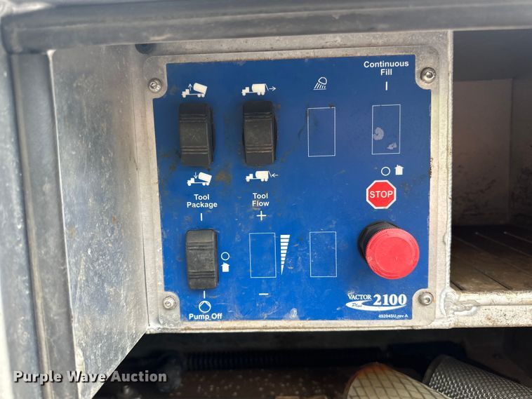 image for item DP8419 2012 International  7500 sewer jetter truck