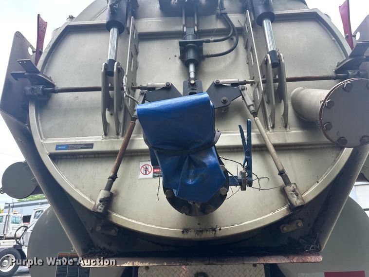 image for item DP8419 2012 International  7500 sewer jetter truck