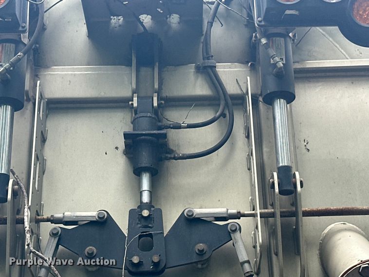 image for item DP8419 2012 International  7500 sewer jetter truck