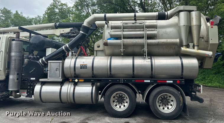 image for item DP8419 2012 International  7500 sewer jetter truck