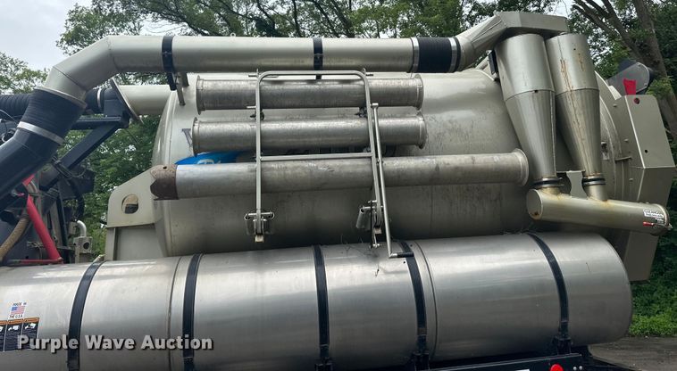 image for item DP8419 2012 International  7500 sewer jetter truck