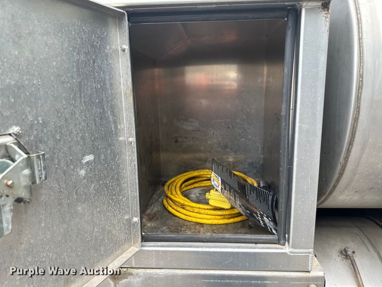 image for item DP8419 2012 International  7500 sewer jetter truck