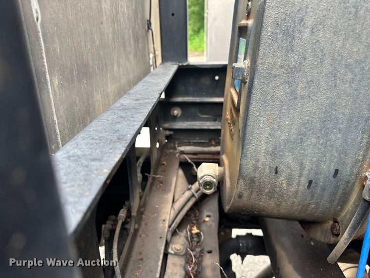 image for item DP8419 2012 International  7500 sewer jetter truck