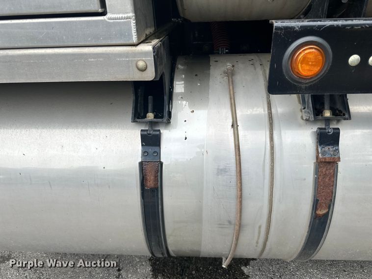 image for item DP8419 2012 International  7500 sewer jetter truck