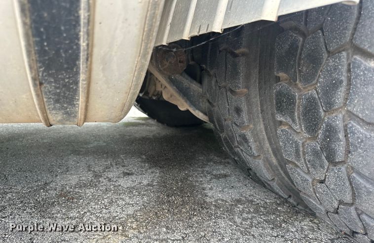 image for item DP8419 2012 International  7500 sewer jetter truck