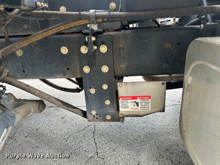 image for item DP8419 2012 International  7500 sewer jetter truck