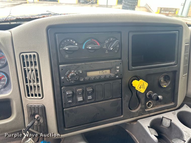 image for item DP8419 2012 International  7500 sewer jetter truck