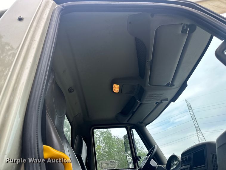 image for item DP8419 2012 International  7500 sewer jetter truck