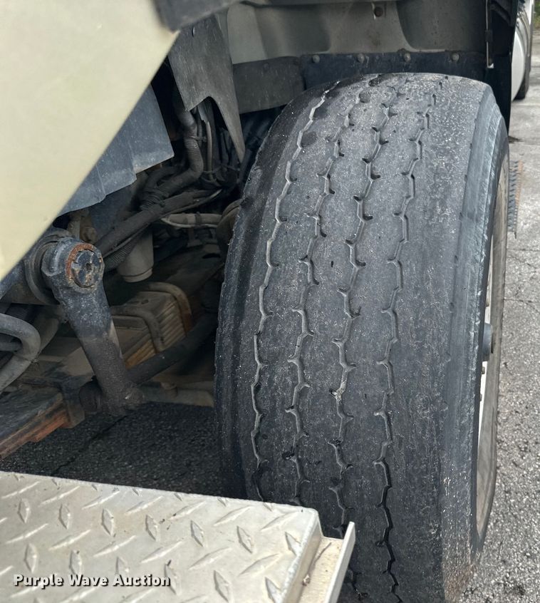 image for item DP8419 2012 International  7500 sewer jetter truck