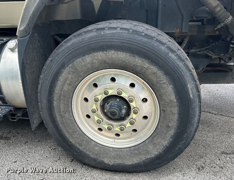 image for item DP8419 2012 International  7500 sewer jetter truck