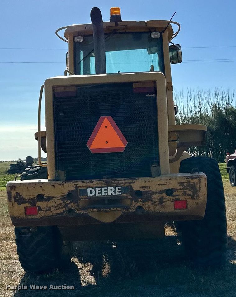 image for item DP8528 1996 John Deere 624G wheel loader