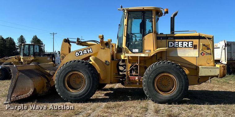 image for item DP8528 1996 John Deere 624G wheel loader