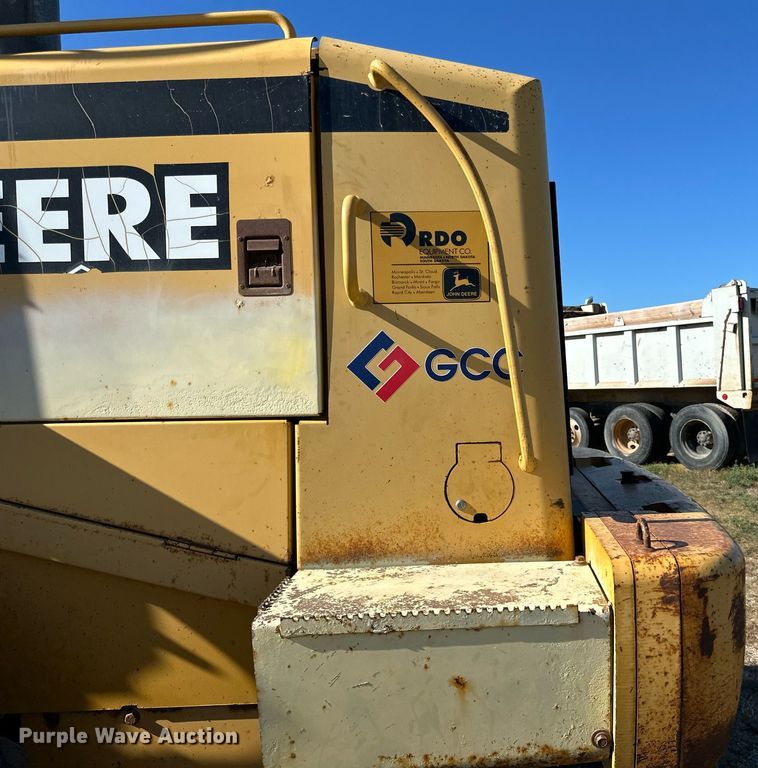 image for item DP8528 1996 John Deere 624G wheel loader