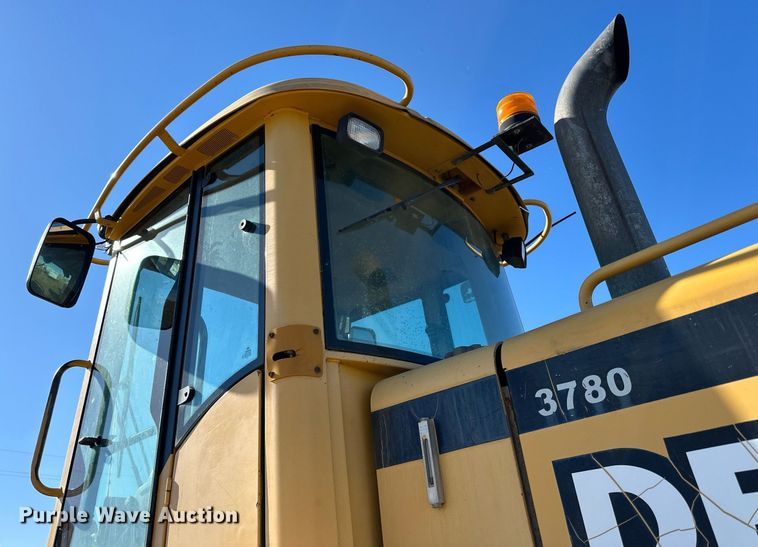 image for item DP8528 1996 John Deere 624G wheel loader