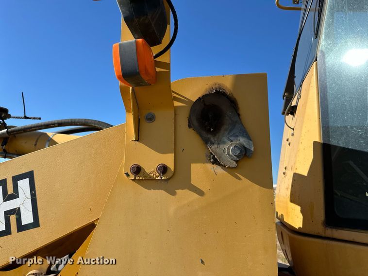 image for item DP8528 1996 John Deere 624G wheel loader